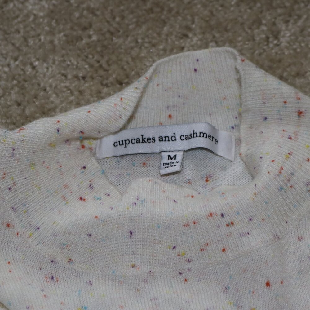 cupcakes & cashmere Cream Sleeveless Top - Picture 5 of 5